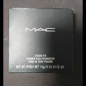 MAC Studio Fix Powder Plus